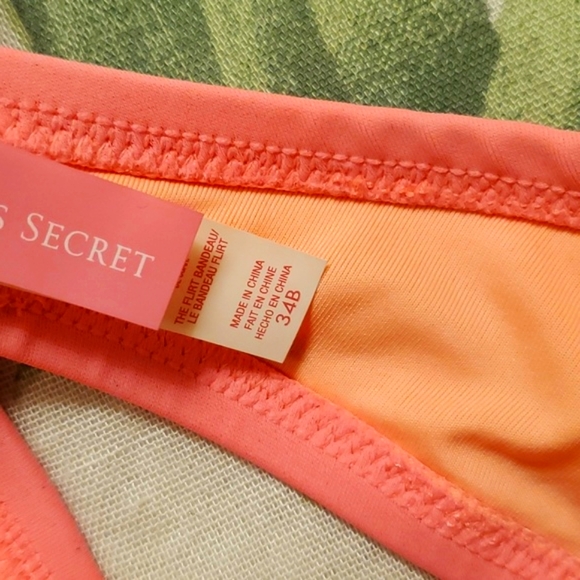Victoria's Secret sz xs swimsuit bottom with free top - Picture 6 of 12